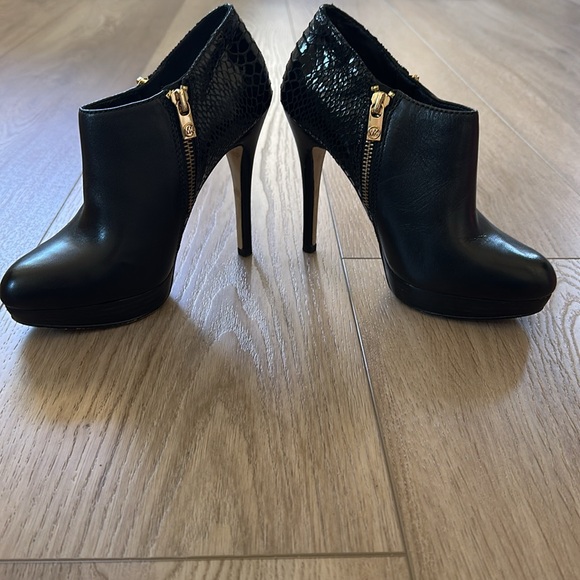 Michael Kors Boots - Picture 5 of 6
